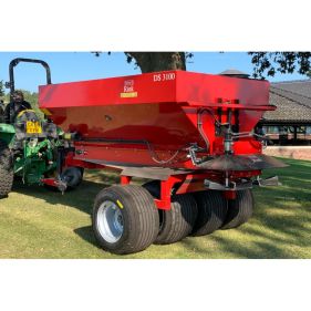 Nisipator topdressing cu disc Redexim model Rink DS3100