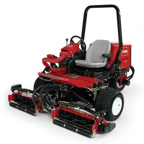 Tractoras de tuns gazonul TORO REELMASTER 3100-D 3-WD
