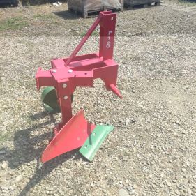 Plug simplu cu o trupita P1-20, produs nou, stoc Ploiesti, matricola 2021