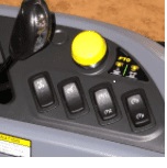 Imagine pentru Tractor LS model PLUS100 CAB, 95 CP, tractiune 4x4