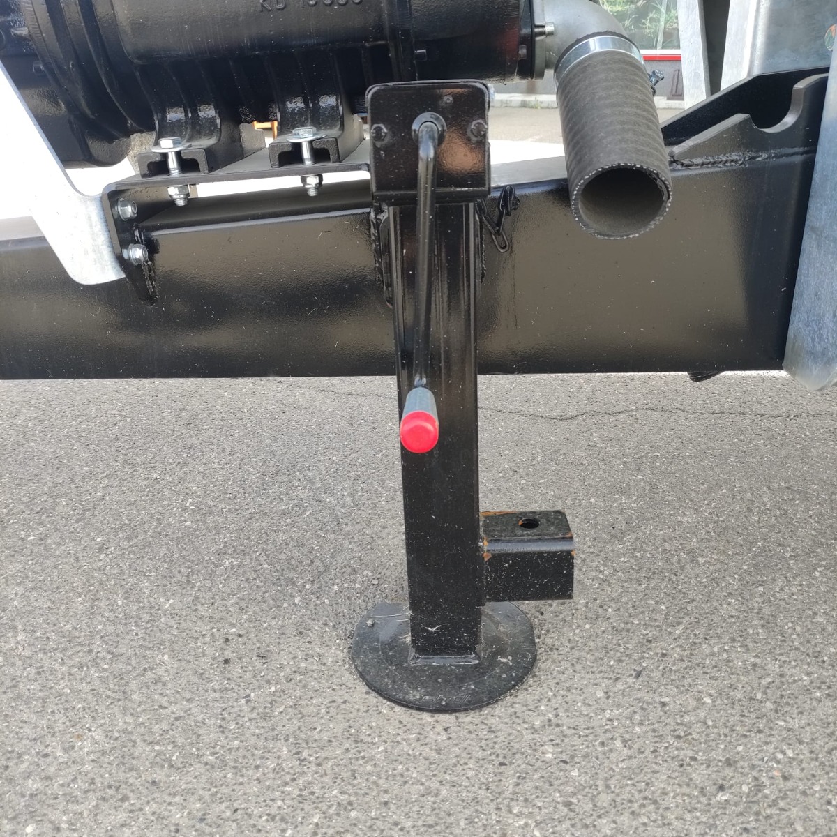 Imagine pentru Vidanja IMUM, 11200 litri, galvanizata, monoax, model IST,  franare pneumatica, cu sistem suplimentar de stins incendii si furtun de pompieri