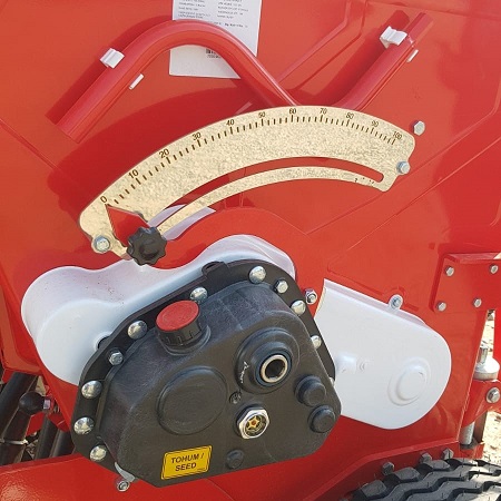 Imagine pentru ​Semanatoare universala de plante paioase Bufer 3 m, simplu disc, fara fertilizare, 24 randuri,​ cu roti de tasare, eradicator urma, scormonitori, cu sistem de cantarire si extensie buncar